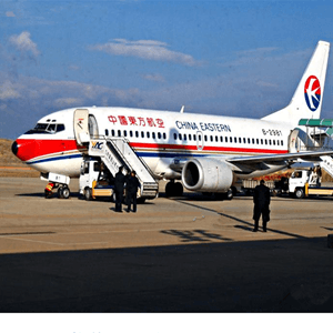 日照山字河航空运输航空快运业稳步发展的原因是什么？